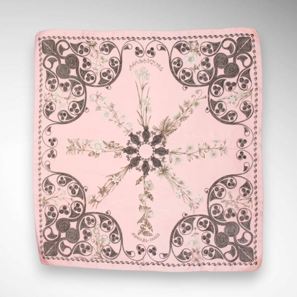 VTG Hermès Arabesques Silk Scarf 90cm Henri d'Origny Pink Grey Carre
